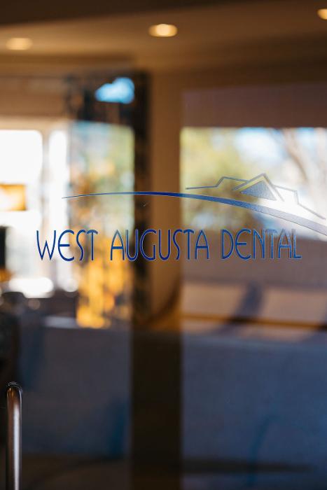 Entrance of cosmetic dentists in Augusta